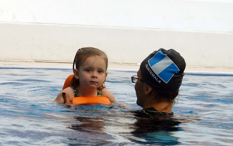 piscina pública discapacitado niños personas con autismo